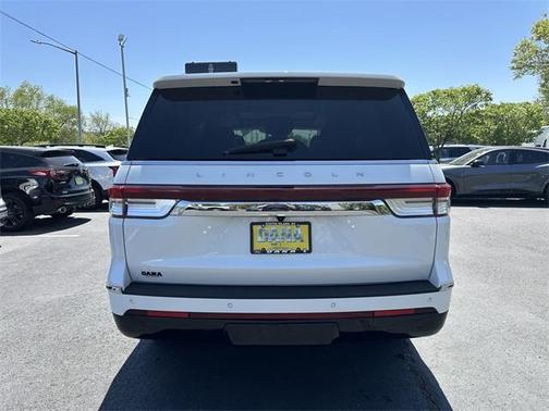 2022 Lincoln Navigator Reserve