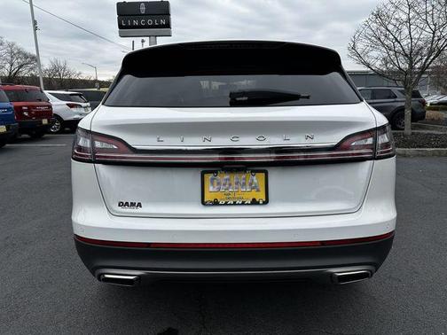 2022 Lincoln Nautilus Reserve