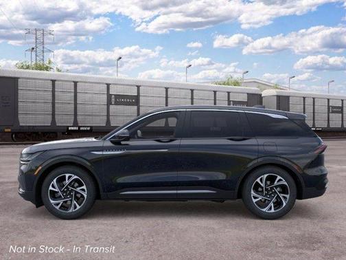 Infinite Black Metallic 2026 Lincoln Nautilus Premiere