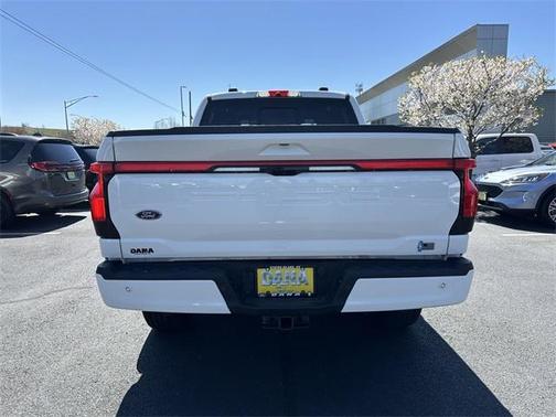 2022 Ford F-150 Lightning LARIAT