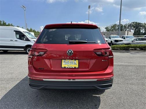 2022 Volkswagen Tiguan 2.0T SE