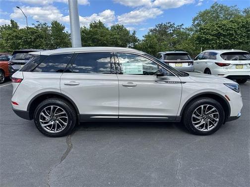 2022 Lincoln Corsair Standard