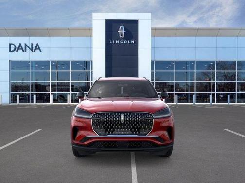 Red Carpet 2025 Lincoln Aviator Premiere