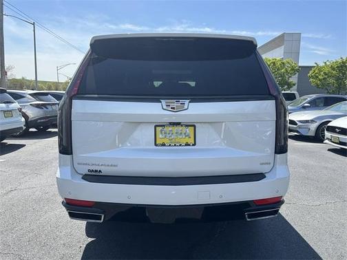 2021 Cadillac Escalade ESV Premium Luxury
