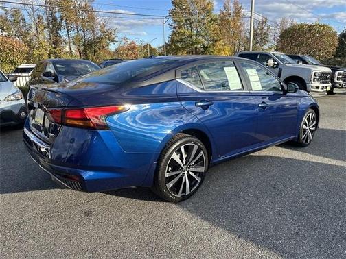 2022 Nissan Altima 2.5 SR