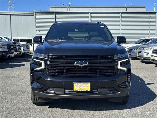 2023 Chevrolet Suburban RST