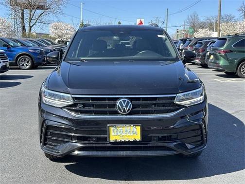 2022 Volkswagen Tiguan 2.0T SE R-Line Black