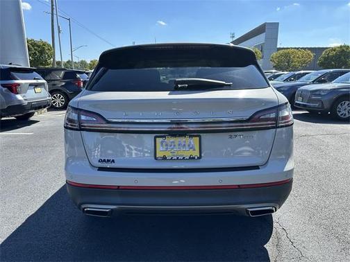 2020 Lincoln Nautilus Reserve