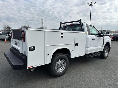 2025 Ford F-250 XL