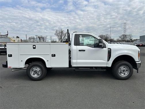 2025 Ford F-250 XL