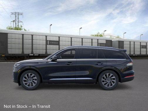 Infinite Black Metallic 2026 Lincoln Aviator Premiere
