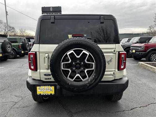 2025 Ford Bronco Outer Banks