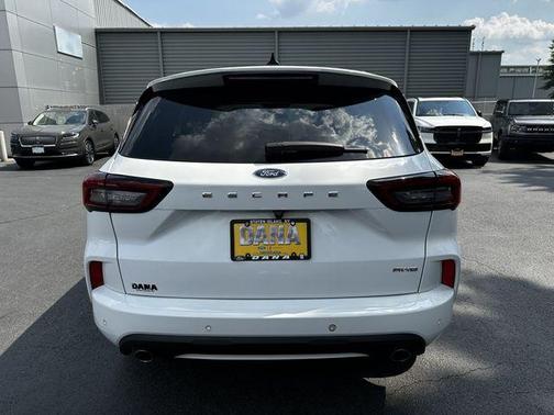Oxford White 2023 Ford Escape ST-Line