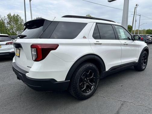 Star White 2022 Ford Explorer Timberline