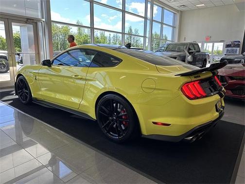 2021 Ford Shelby GT500 Base