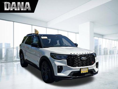 Star White 2025 Ford Explorer ST