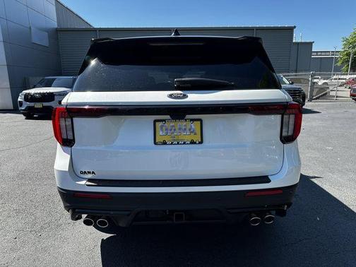 Star White 2025 Ford Explorer ST