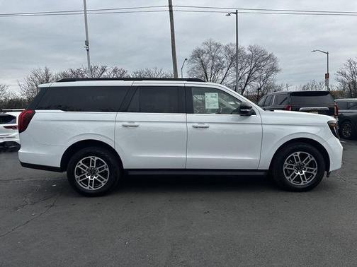 2025 Ford Expedition Max Active