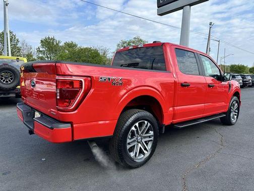 Race Red 2022 Ford F-150 XL