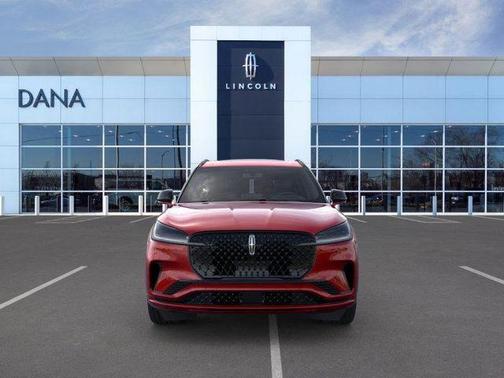 Red Carpet 2025 Lincoln Aviator Premiere