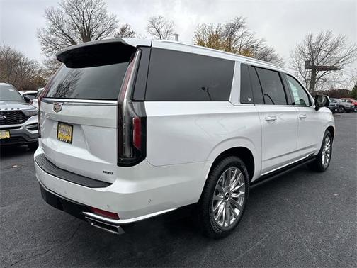 2023 Cadillac Escalade ESV Premium Luxury