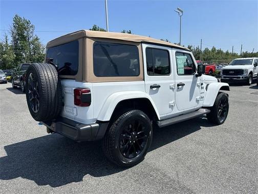 2022 Jeep Wrangler Unlimited 4xe Sahara