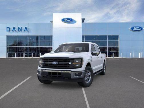 Oxford White 2025 Ford F-150 XLT