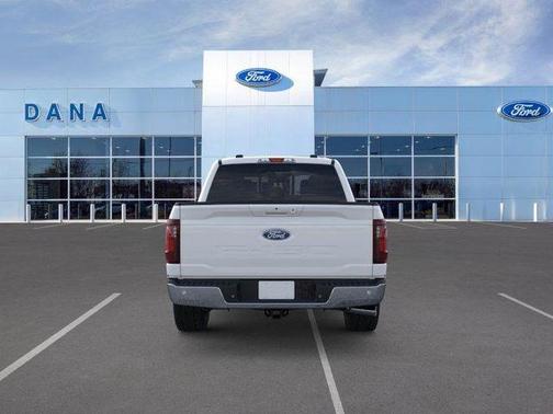 Oxford White 2025 Ford F-150 XLT