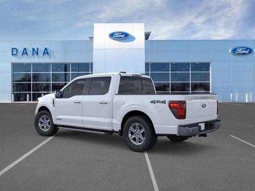 Oxford White 2025 Ford F-150 XLT