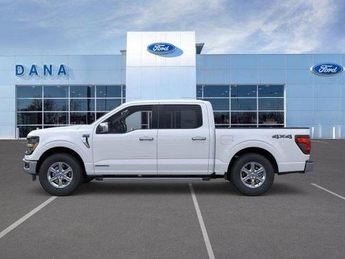 Oxford White 2025 Ford F-150 XLT