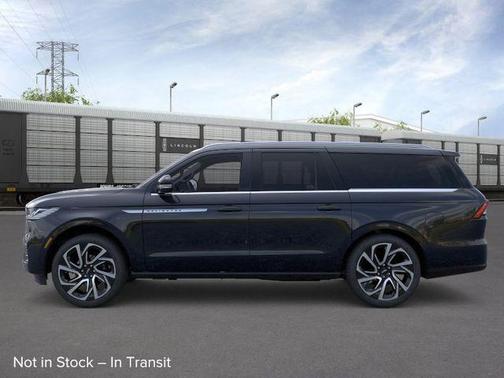 Infinite Black Metallic 2026 Lincoln Navigator L Reserve