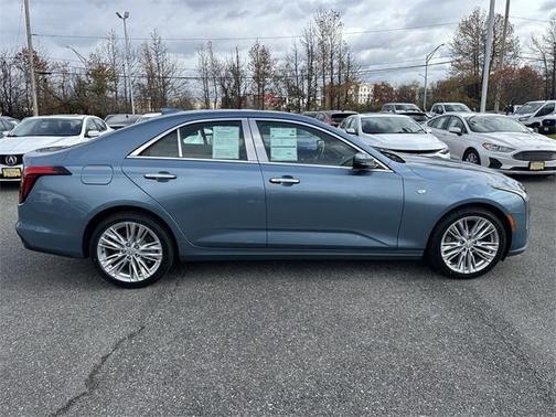 2023 Cadillac CT4 Premium Luxury