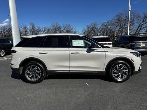 2024 Lincoln Corsair Premiere