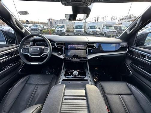 2023 Jeep Wagoneer Series II