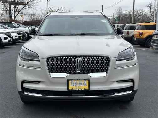 2022 Lincoln Aviator Standard AWD