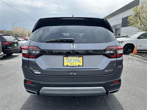 2024 Honda Pilot Touring