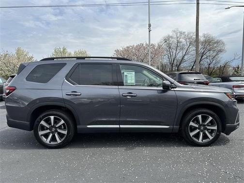 2024 Honda Pilot Touring