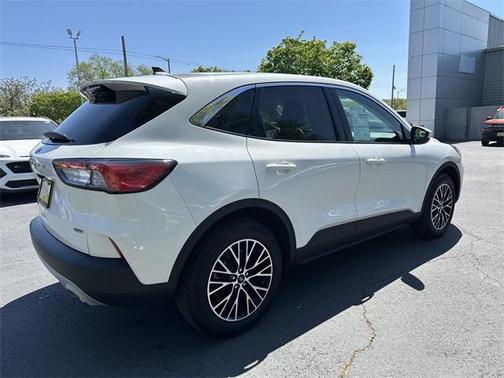 2022 Ford Escape PHEV SEL