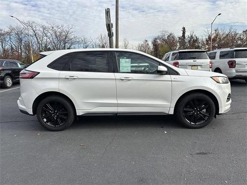 2024 Ford Edge ST Line