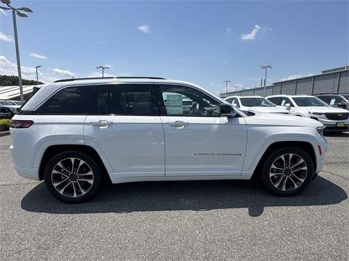2023 Jeep Grand Cherokee Overland
