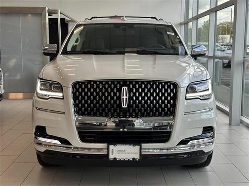 2023 Lincoln Navigator Black Label