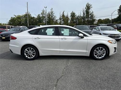 2020 Ford Fusion SE