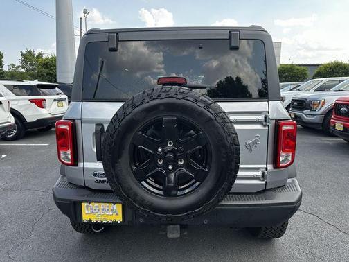 Silver Metallic 2024 Ford Bronco Black Diamond