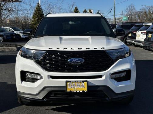 2023 Ford Explorer ST-Line
