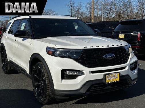 2023 Ford Explorer ST-Line