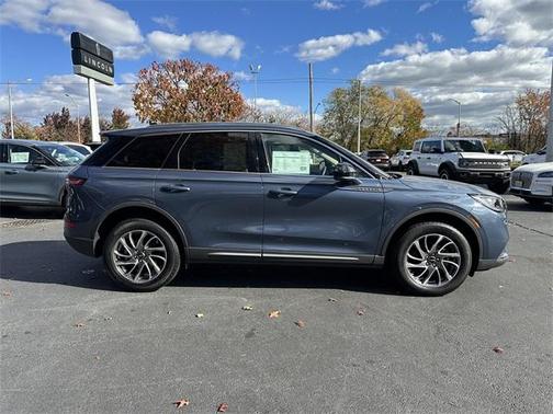 2022 Lincoln Corsair Standard