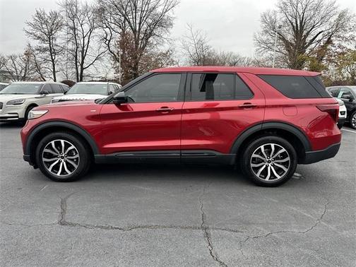 2022 Ford Explorer ST-Line