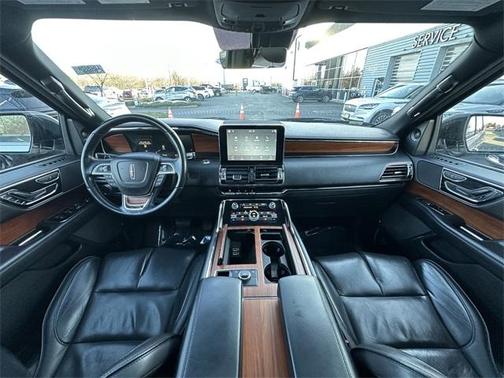 2018 Lincoln Navigator Select