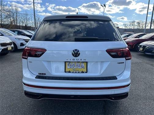 2023 Volkswagen Tiguan 2.0T SE R-Line Black