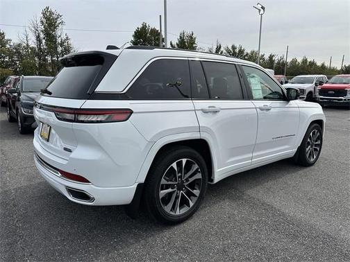 2023 Jeep Grand Cherokee 4xe Overland